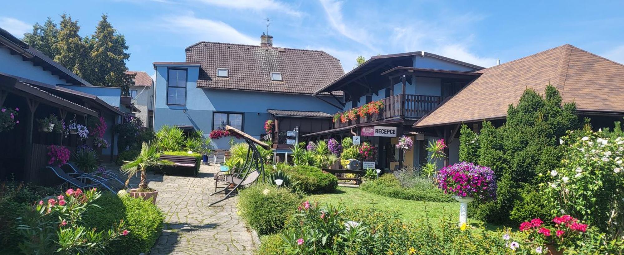 Hotel Areál Pauli Česká Skalice Exterior foto