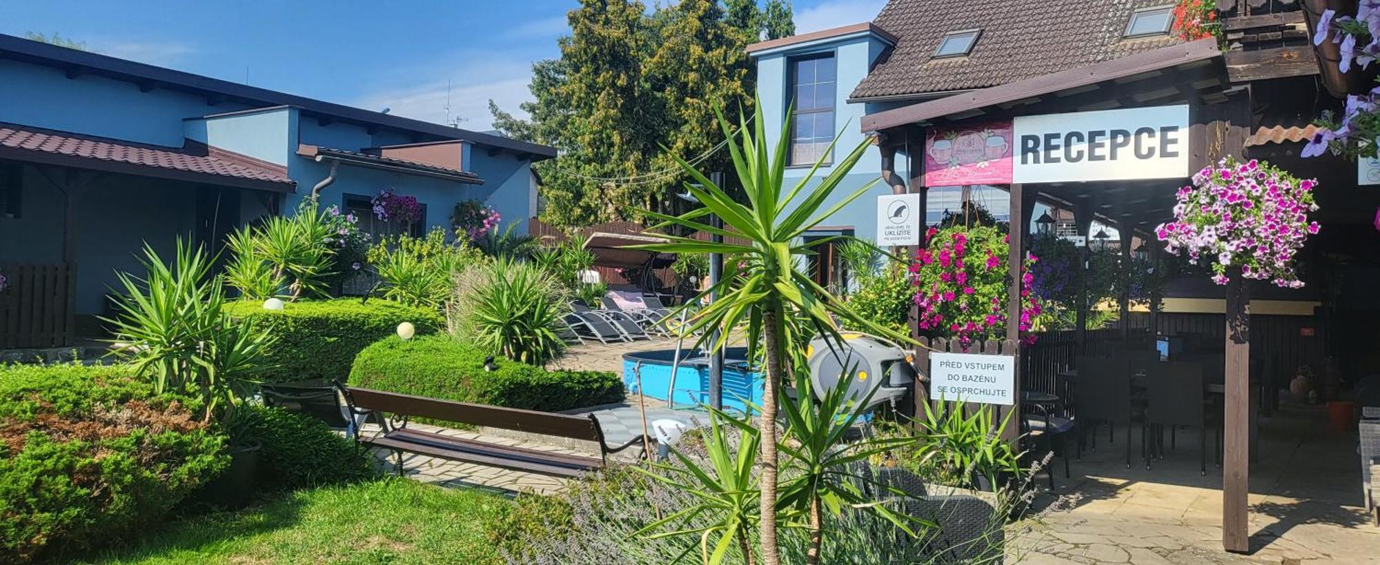 Hotel Areál Pauli Česká Skalice Exterior foto